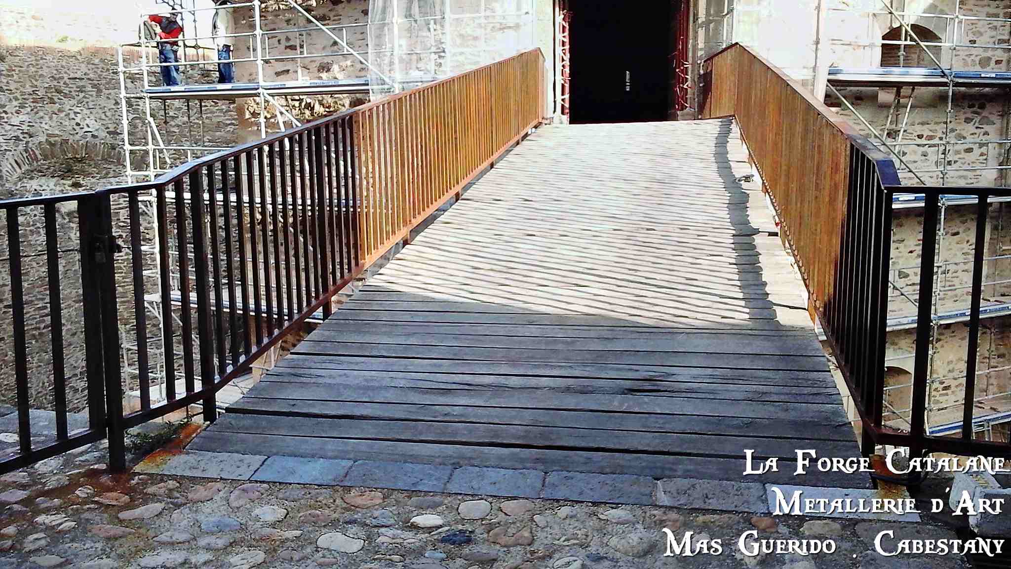 passerelle renovation chateau royal collioure CRC fer Forge Catalane Cabestany (4).jpg